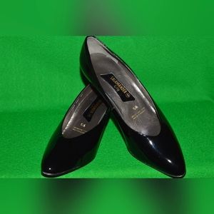 Vintage Shoes Women's SALAMANDER CITY Black Patent Leather Shoes 1980s